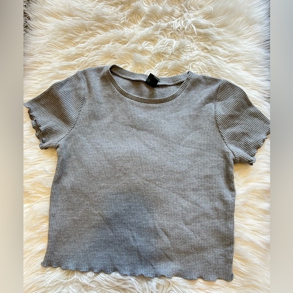 Gray Cropped Lettuce Edge Tee - Picture 1 of 2